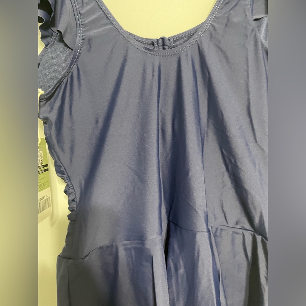 Dark blue and one piece bikini 👙 size XL - Picture 4 of 6